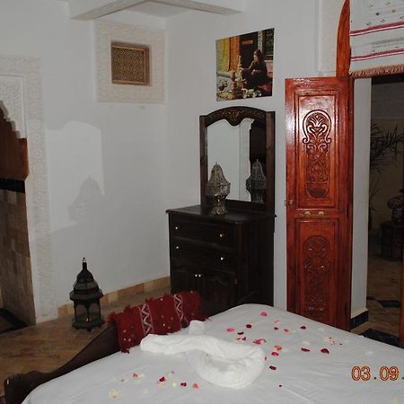 Dar Mounadim Fez Exterior foto